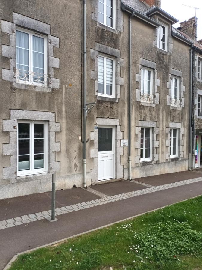 La Lendeline Hotell Saint-Sauveur-Lendelin Eksteriør bilde